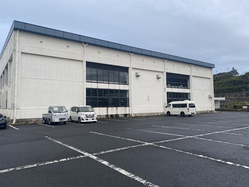 道の駅喜入の室内プール側の駐車場