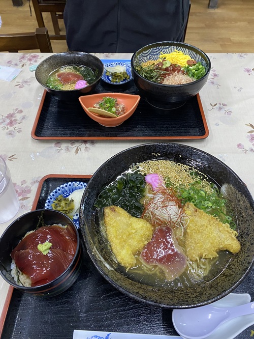 鰹ラーメン
