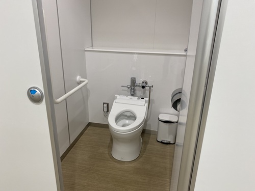 道の駅都城の休憩所側のトイレの個室