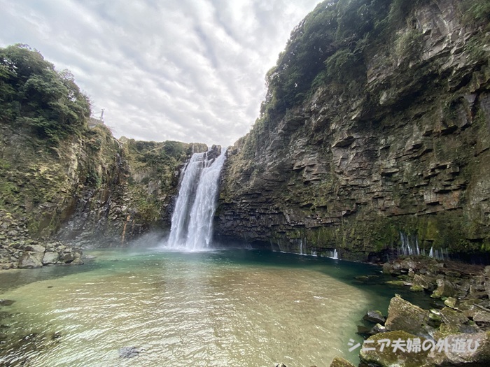 雄川の滝の全体像
