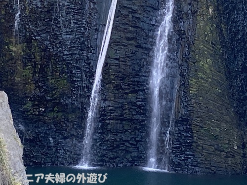龍門滝の岩肌に見える柱状節理