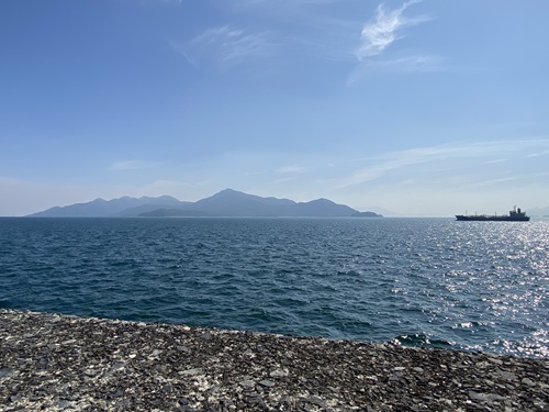 晴海臨海公園から見える宮島