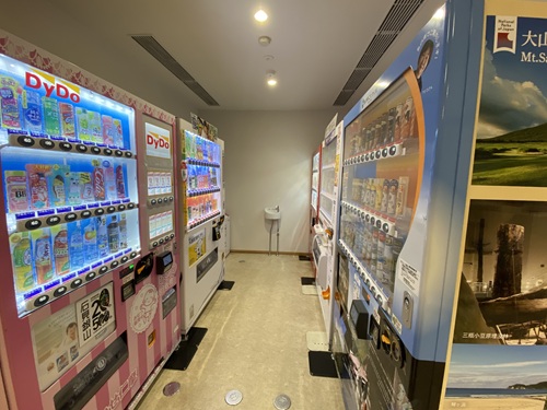 道の駅ごいせ仁摩の自動販売機コーナー