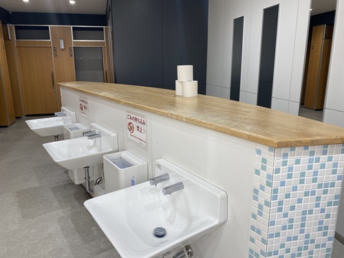 道の駅ごいせ仁摩の施設トイレ洗面台