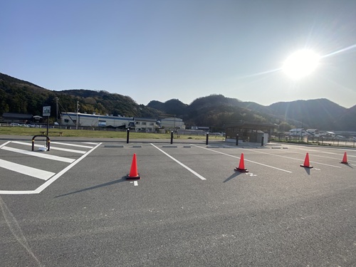 道の駅ごいせ仁摩のRVパークの駐車スペース