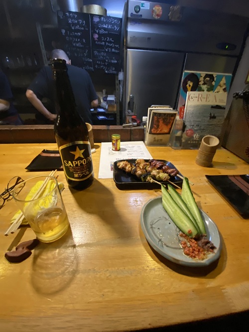 金福店内と焼き鳥