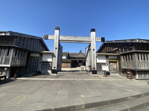 佐渡奉行所の入口