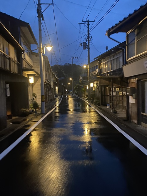 佐渡の夜の町